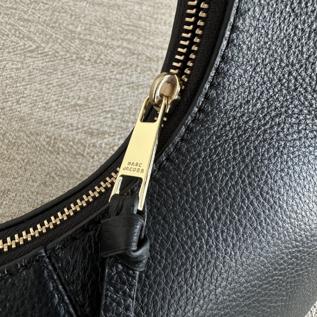 THE classic lychee cowhide underarm bag handbag shoulder bag hobo