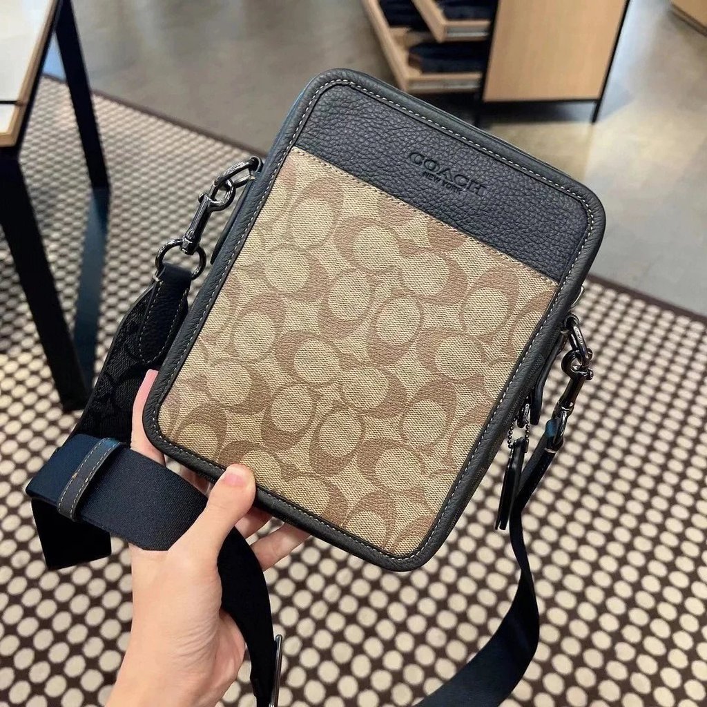 COACH Men's Mobile Phone Bag