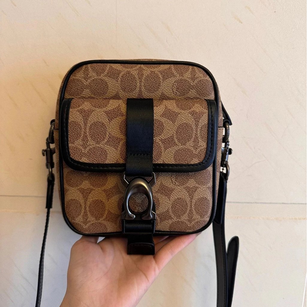 COACH Men's Mobile Phone Bag