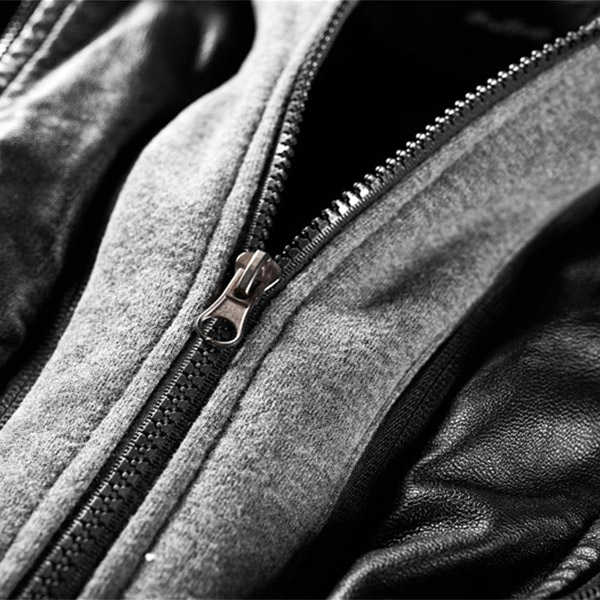 DAMES MOTO BIKER JAS VAN PU KUNSTLEER MET AFNEEMBARE CAPUCHONN GERIBBELDE MANCHET EN PLUCHE VOERING