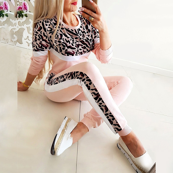 MODERNESPORTIEVE TWEEDELIGE SET