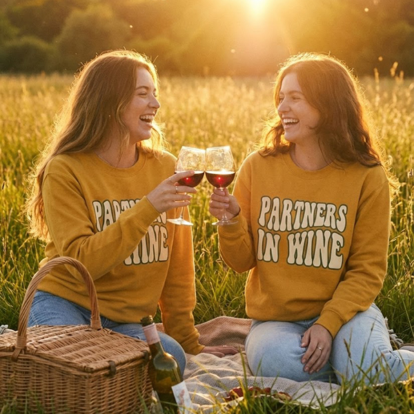 PARTNERS IN WINE BEDRUKTE SWEATER