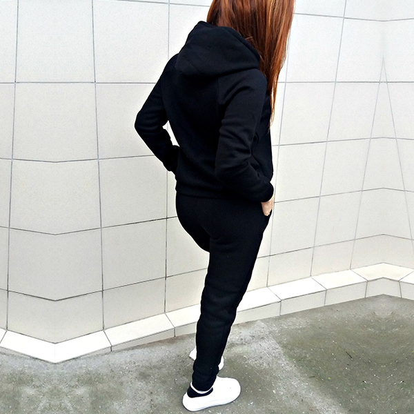 EFFEN KLEUR SWEATER + BROEK SPORTPAK