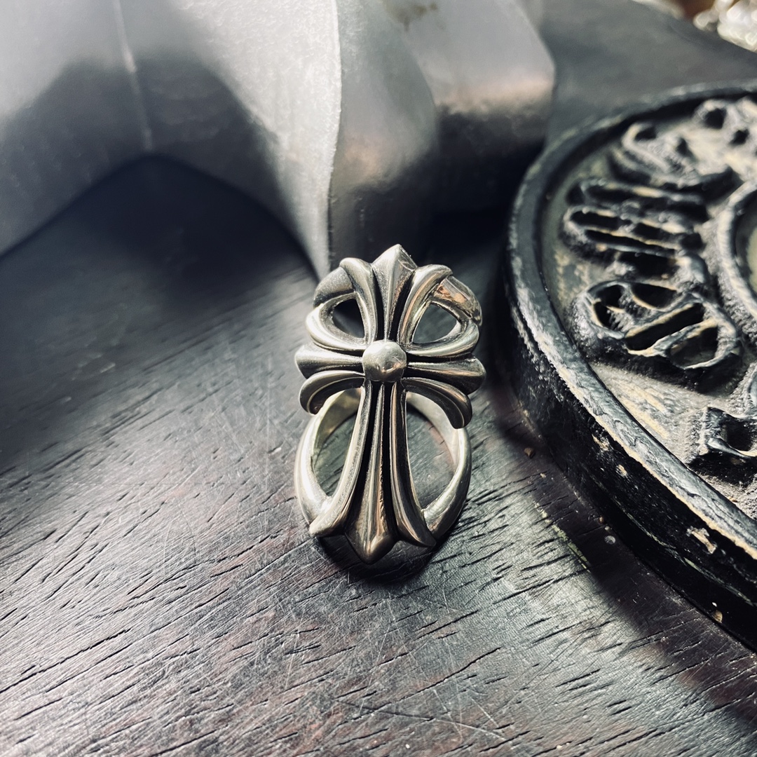 Authentic KK Chrome Hearts ring, long openwork cross flower design.