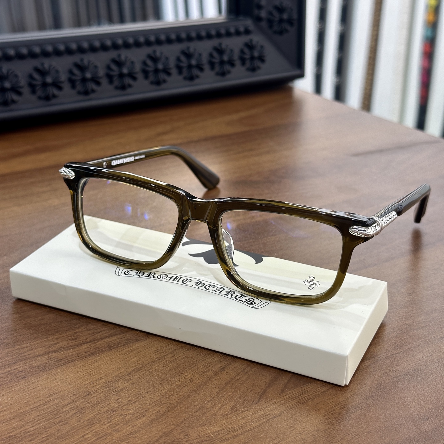 CH Eyeglasses Model: LITTLE DINGERSize: 54□18 152