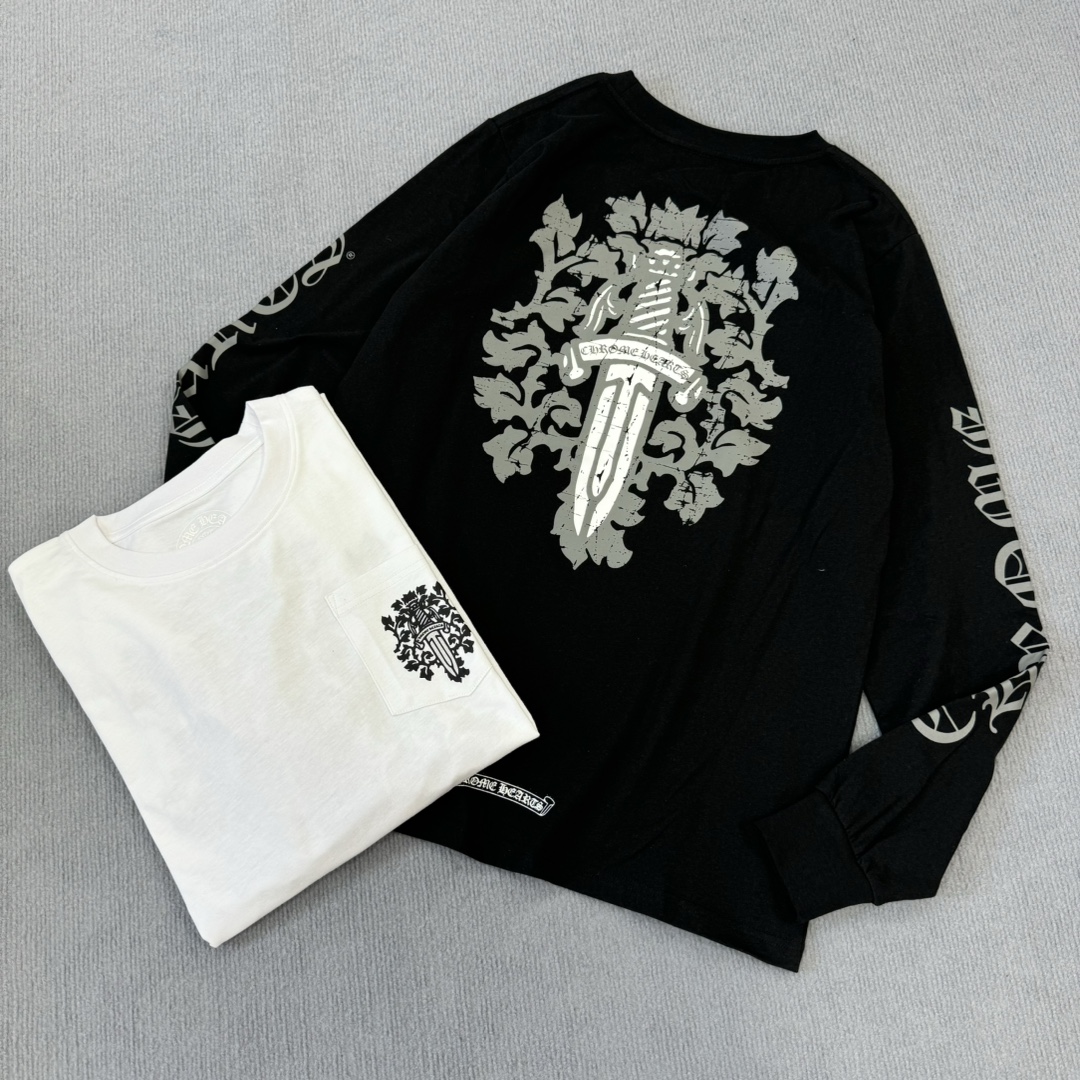 Chrome Hearts Vine Sword Long-Sleeve DressMade of custom-dyed Yb pure cotton, soft and delicate, featuring imported ink graffiti print, silver powder printed lettering, available in black and white.Sizes: S M L XL