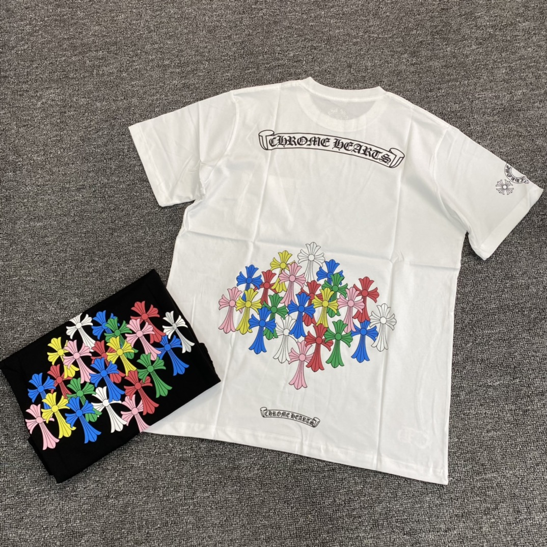 Chrome Hearts CH Colorful Cross Tee, custom-woven and dyed 210g combed cotton, screen printing with plastisol. One garment requires twenty-six sets of film for precise color coverage and application, a highly complex process that small factories simp