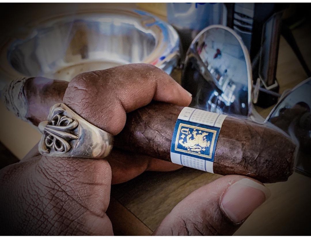 Chrome HeartsTop-quality domestic version of the wide Guardian ringAuthentic design, genuine-grade distressed engraving, anodized textureA high-volume seller daily; the craftsmanship and details speak for themselvesThis Guardian ring, in term