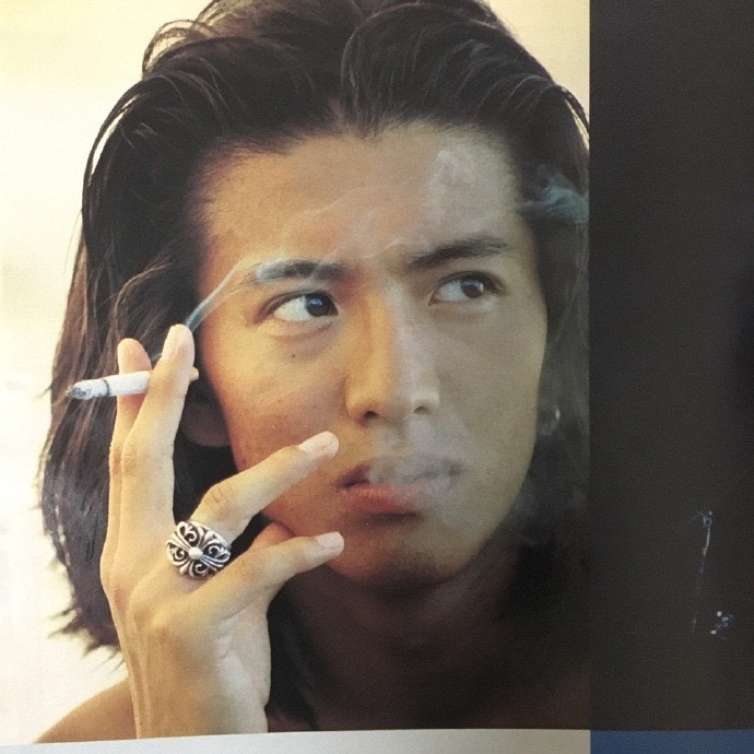 Chrome HeartsTop-quality domestic version of the wide Guardian ringAuthentic design, genuine-grade distressed engraving, anodized textureA high-volume seller daily; the craftsmanship and details speak for themselvesThis Guardian ring, in term