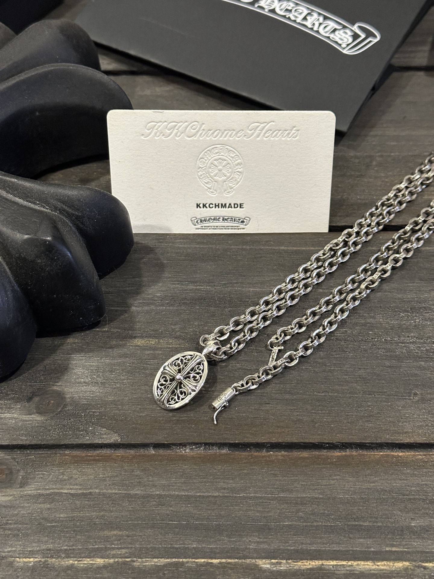 Customer order 📸 vine cross tag + PP letter chain