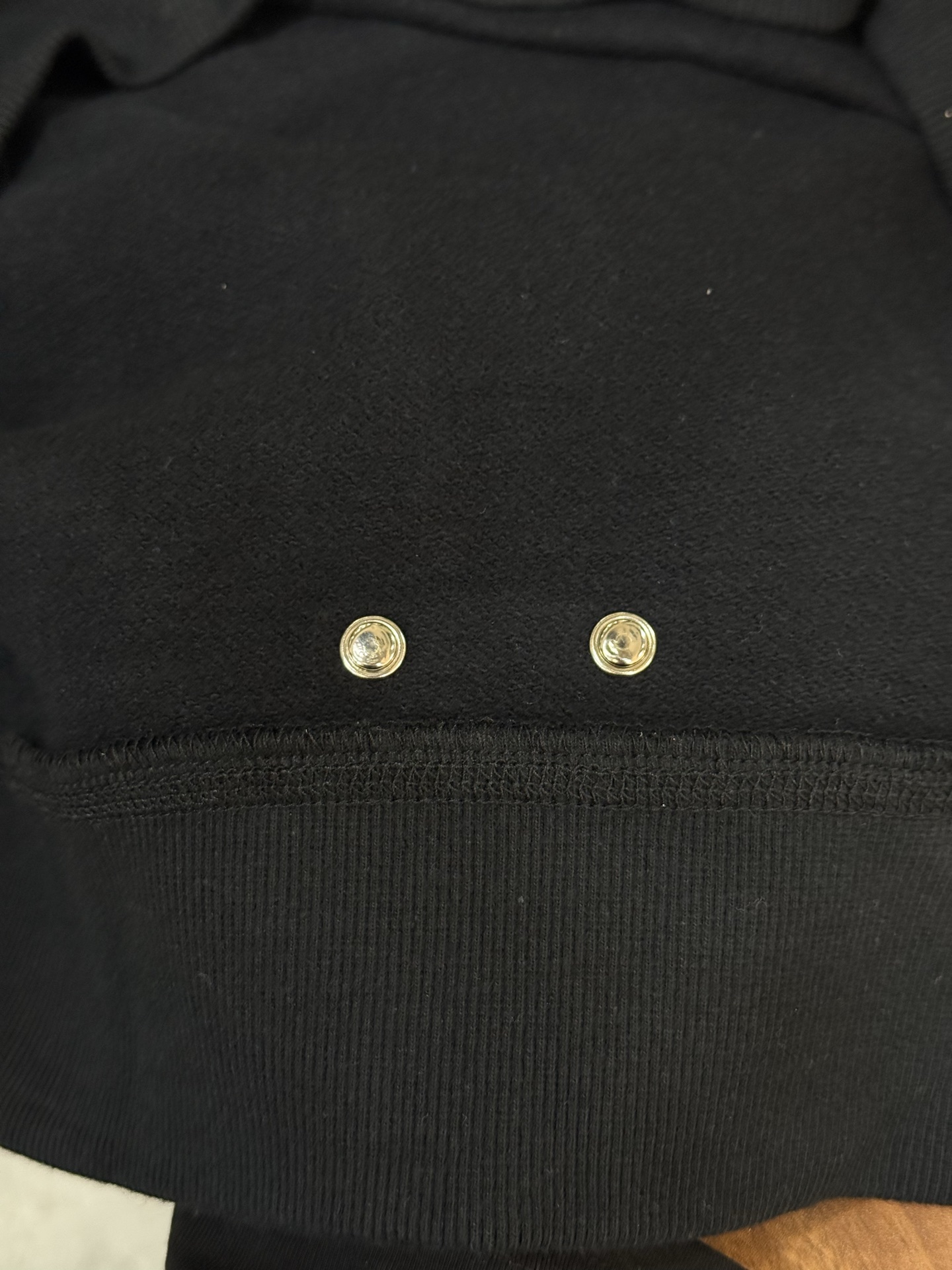 Chrome Hearts Cross Embroidered SweatshirtThe overall quality of the garment is excellent. Cross embroidery is always a top seller.Sizes: S-M-L-XL