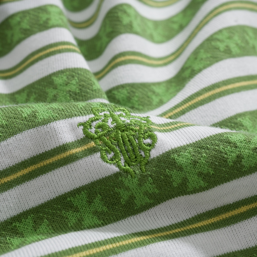 New Arrival: Chrome Hearts C2023FW CH Jacquard Striped Polo Long-Sleeve T-Shirt. Custom-dyed jacquard cross fabric, four colors available. Custom buttons on the neckline, embroidered chest, custom-dyed ribbed fabric. Sizes: S-L. Unisex.