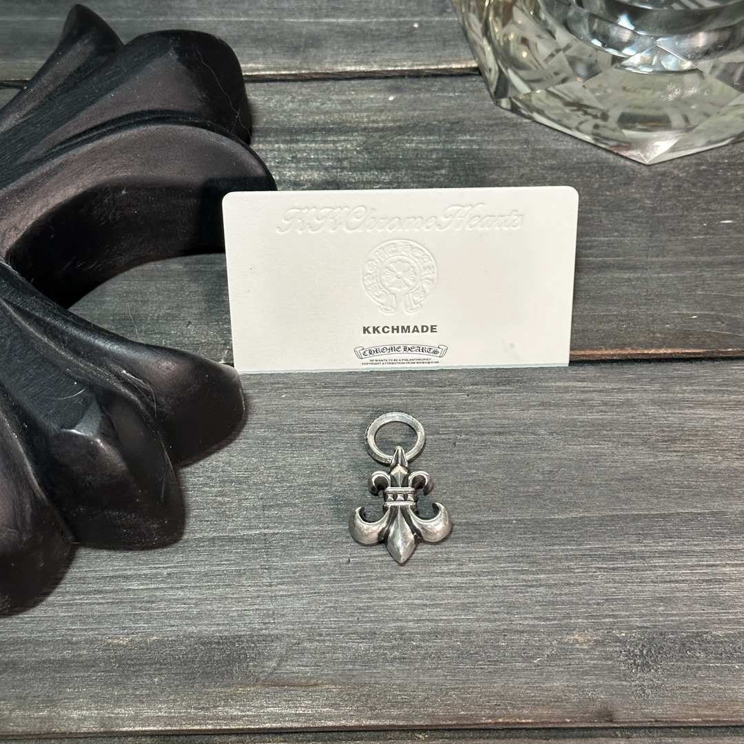 A family photo of the scout flowers.