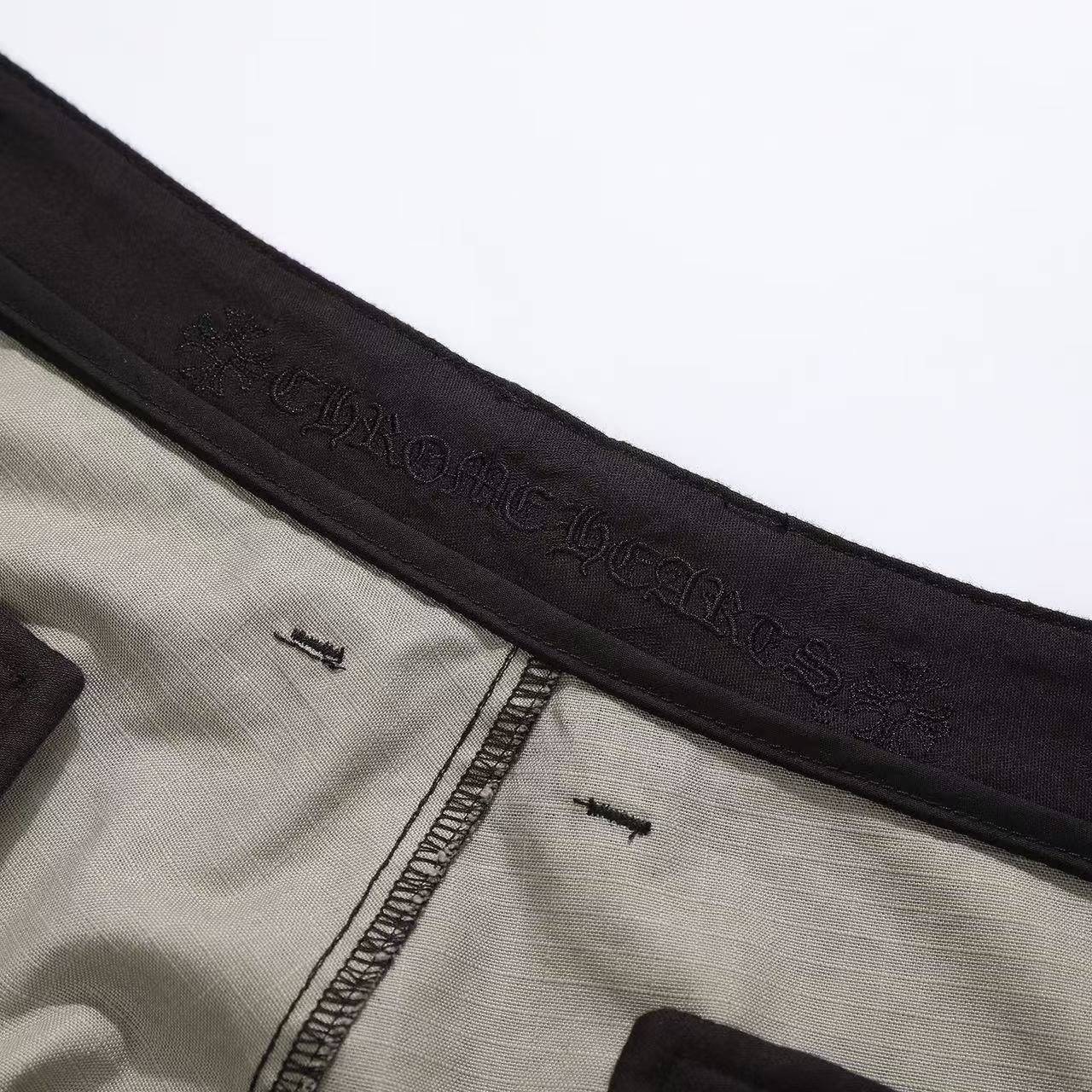 CH Chrome Hearts Cargo Camouflage PantsFurniture: Custom-woven and dyed 100% cotton checkered fabric. Checkered size matches YB (original label). ⚠️Not a common market product. YB 1:1 custom-made silver buckle. ⚠️Not a common market product. Custom