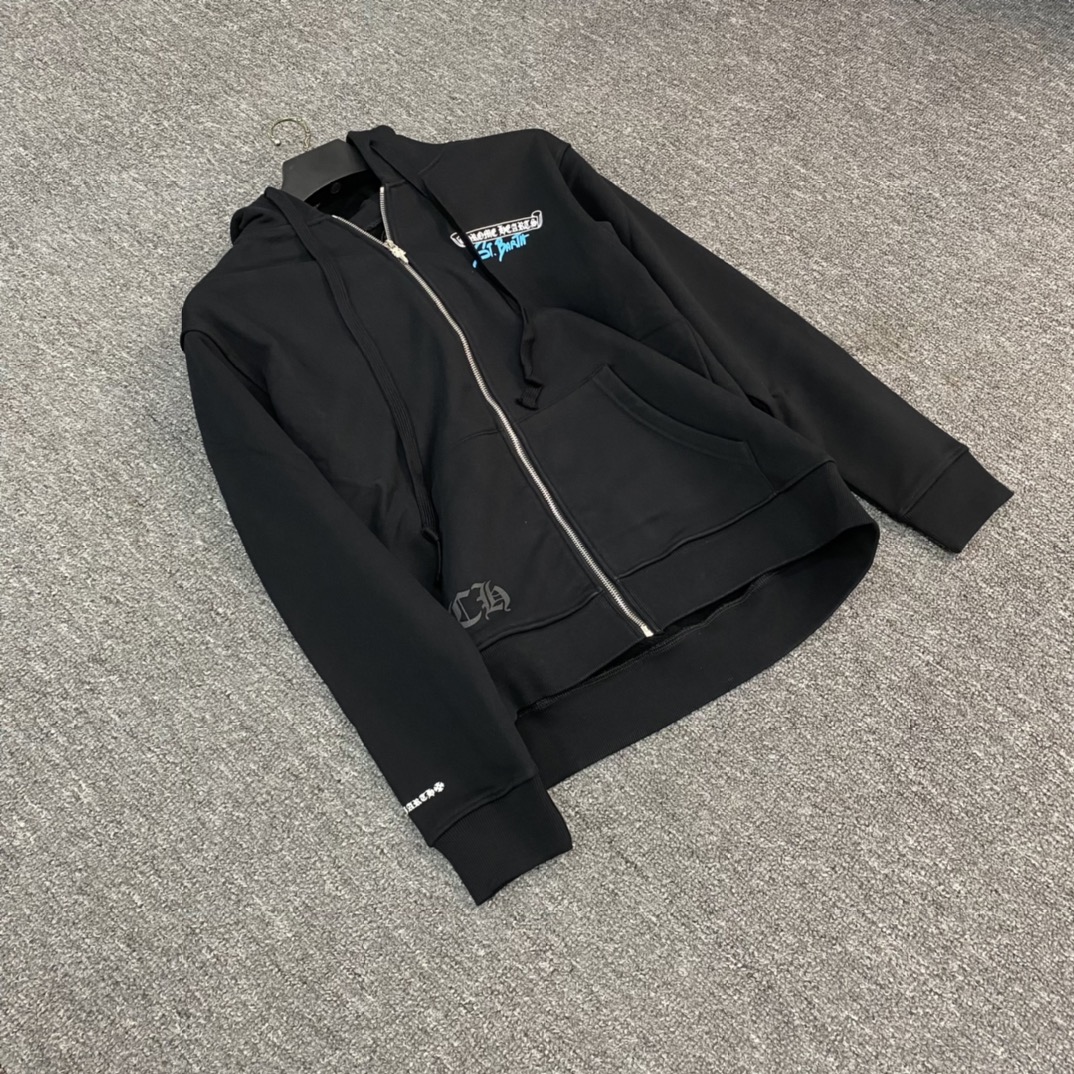 Chrome Hearts Limited Edition St. Zip-Up SweatshirtMade of 42-count 380g pure cotton, featuring a custom antique silver zipper pull, imported ink printing for a three-dimensional effect, complex colors, and high cost. Perfectly customized by YB!Si