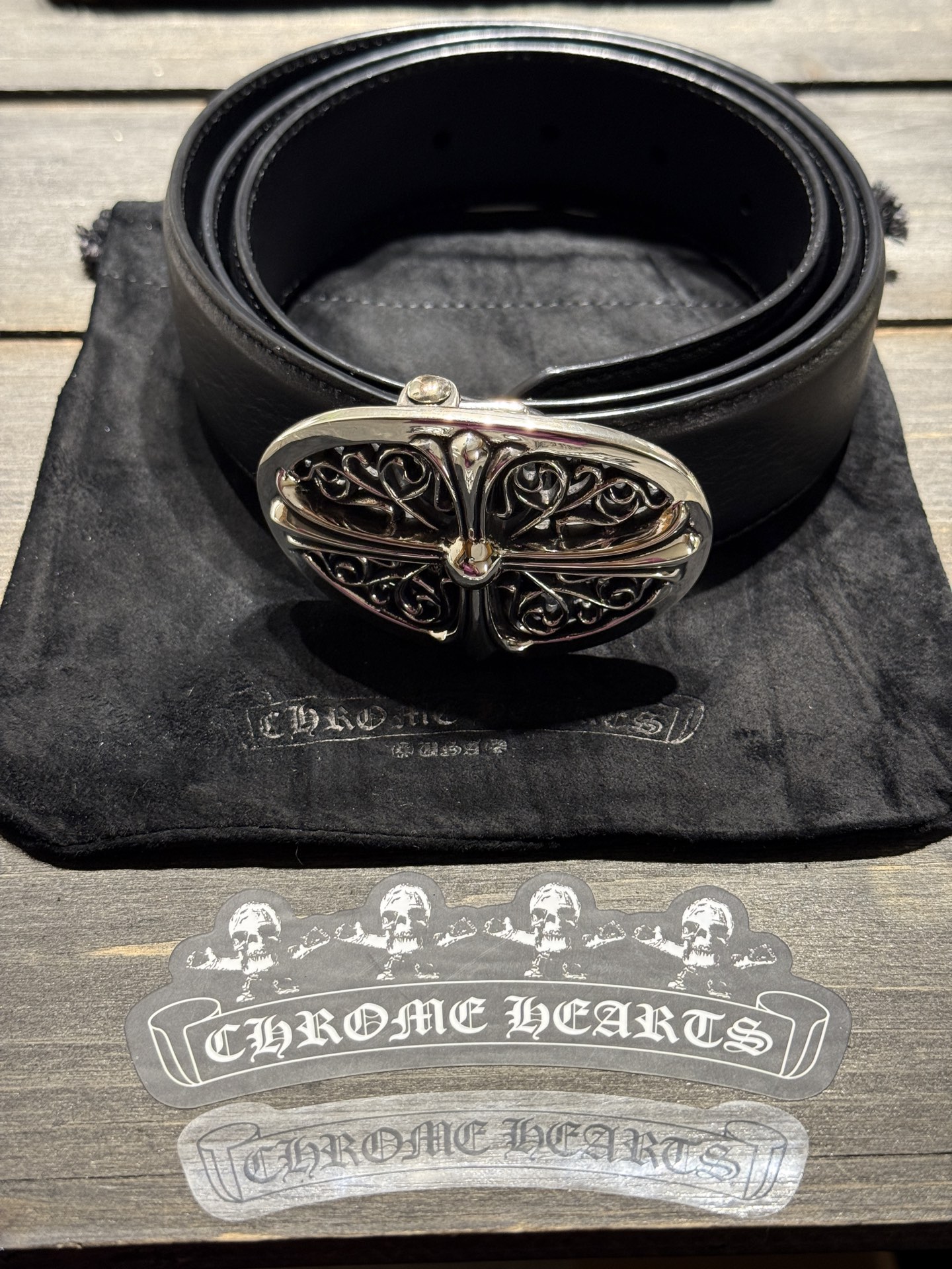 Custom-ordered 🔝vine cross leather beltOriginal South American cowhide leather, heavy-duty 925 sterling silver hardware, top-notch detailing, unparalleled quality!