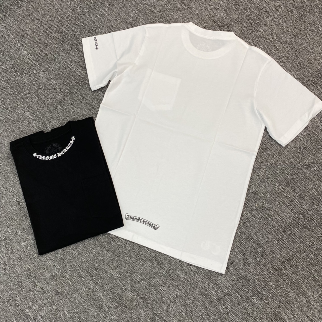 Chrome Hearts CH Simple Neckline Sanskrit Short-Sleeve T-ShirtFabric: Custom-woven and dyed 40% count 230g pure cotton, single-sided reactive dyeing. The entire garment features a hand-printed thermosetting ink, resulting in a slightly matte finish
