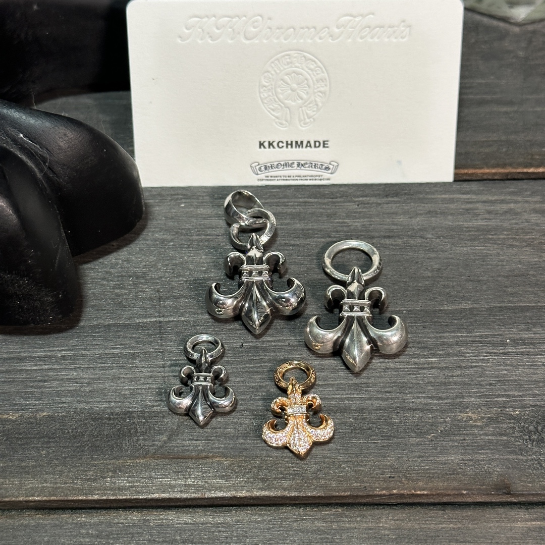 A family photo of the scout flowers.