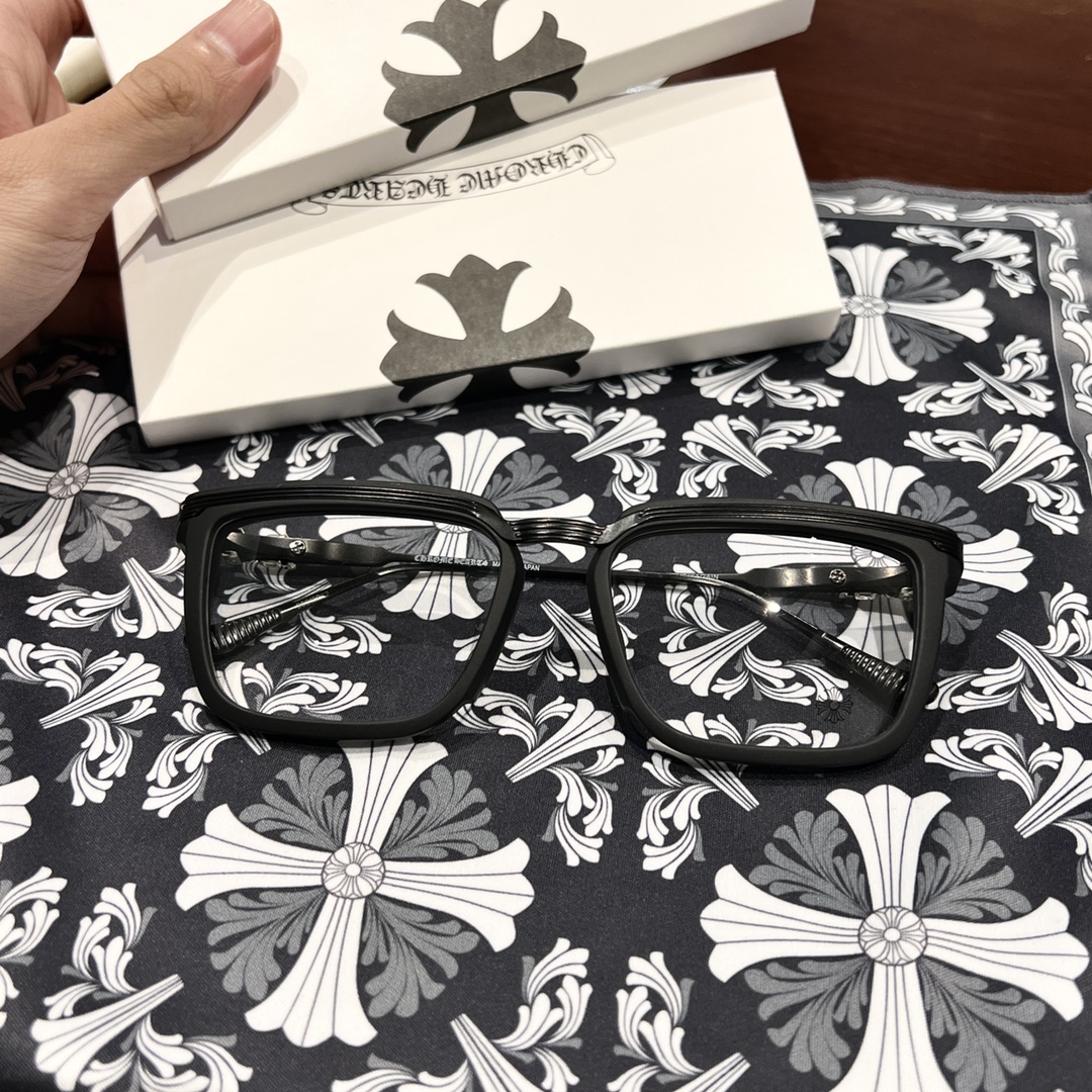 Exclusive eyeglass cleaning cloth available online, same as Chrome Hearts boutique items.