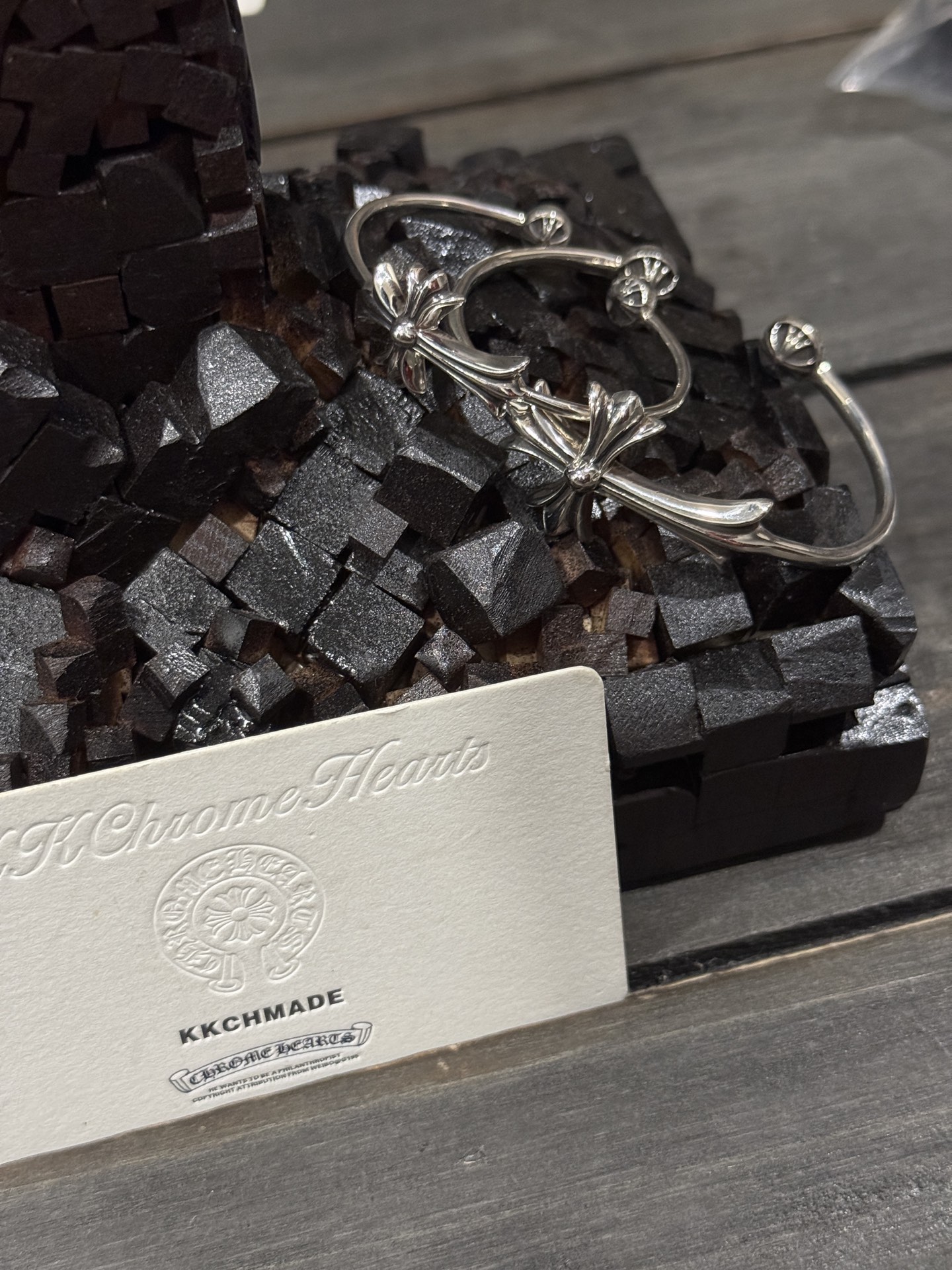 Couples who ordered 👩🏻‍❤️‍👨🏻 teardrop cross bracelet - limited stock replenishment.