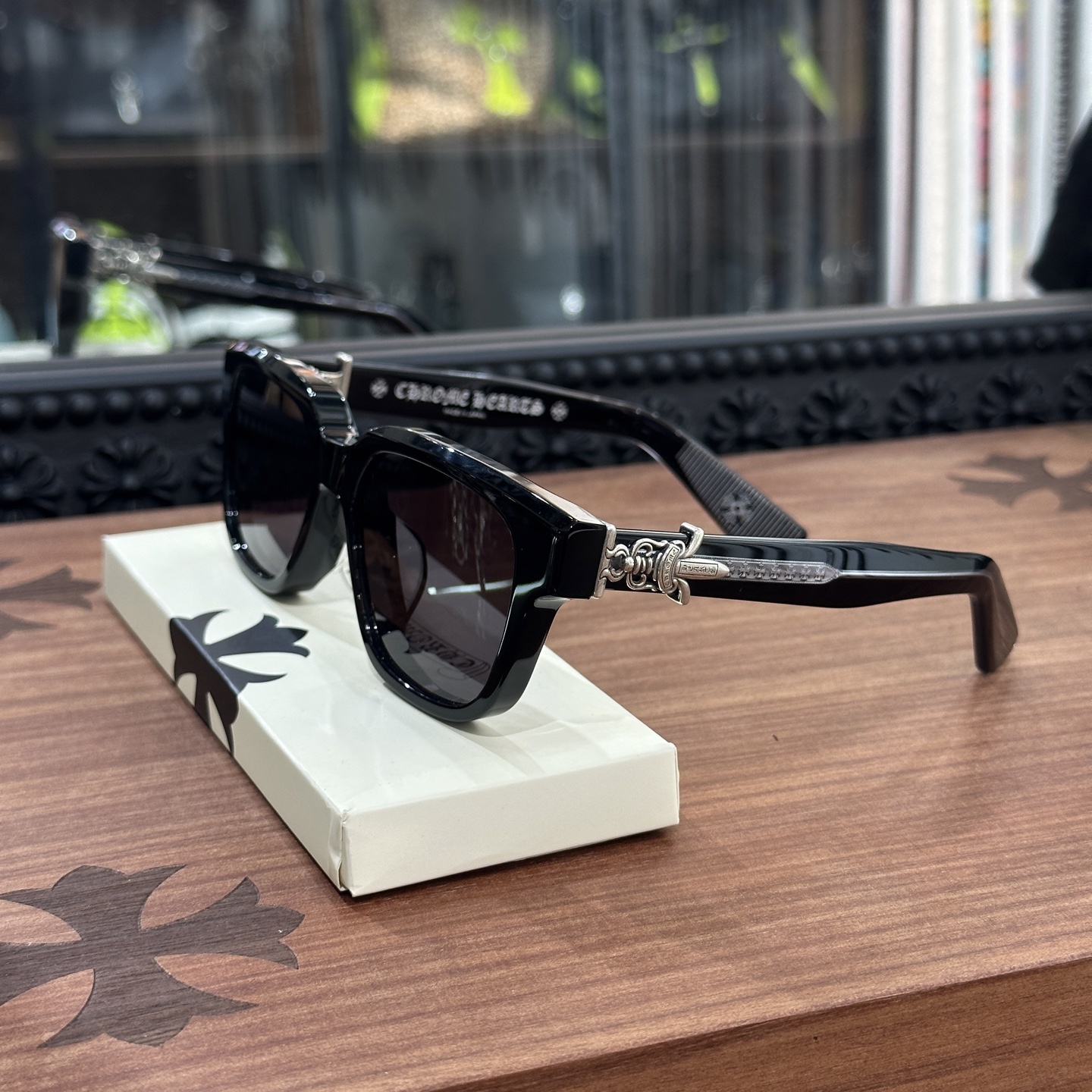 CH Sword Sunglasses - Black & SilverModel: VAGILLIONAIREMaterial: 925 Sterling SilverSize: 54-19-152Italy imported acetate, 925 sterling silver, sword logo. A must-have for summer, these sunglasses look incredibly stylish.