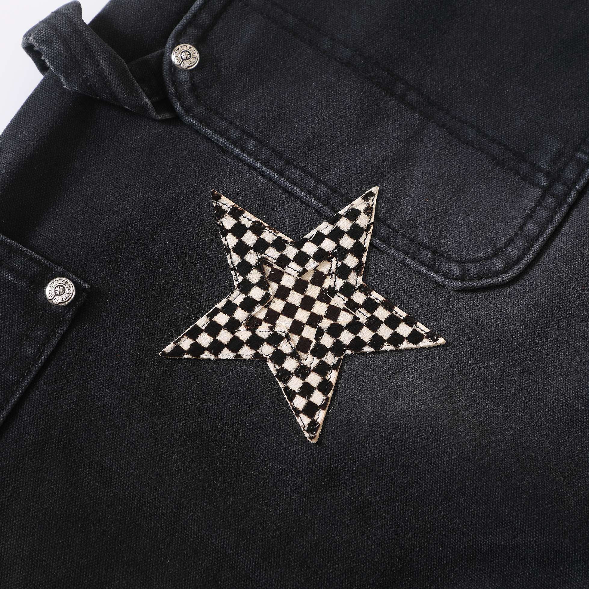 CH Las Vegas Exclusive - Extremely rare and hard to find on the market. Original version, these pants cost over 150,000 RMB, and even those sizes are hard to come by. After five months of production, they're finally here! They feature the exact same