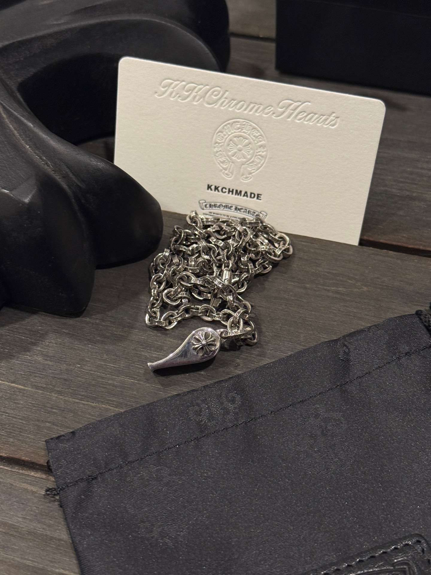 Customer order: cross-shaped whistle + PP letter chain