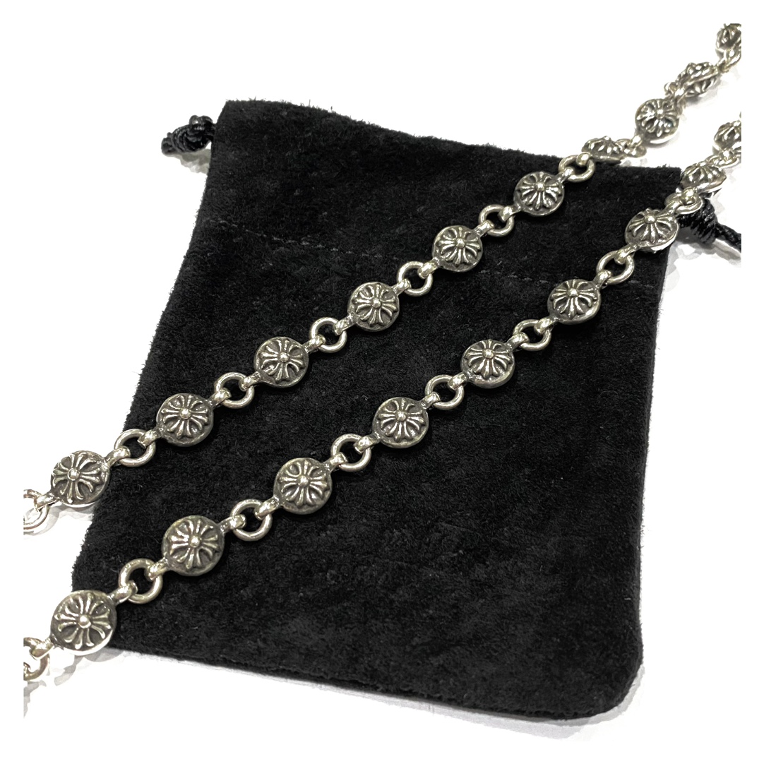 Chrome HeartsCross Flower Ball Bag Chain - Vintage QualityAuthentic Pattern - Authentic Antique Engraving & Oxidation TextureSteel Mold Pattern - Total Length (including lobster clasp): 65cm - Weight: 160g - Entirely 925 Sterling Silver - Material