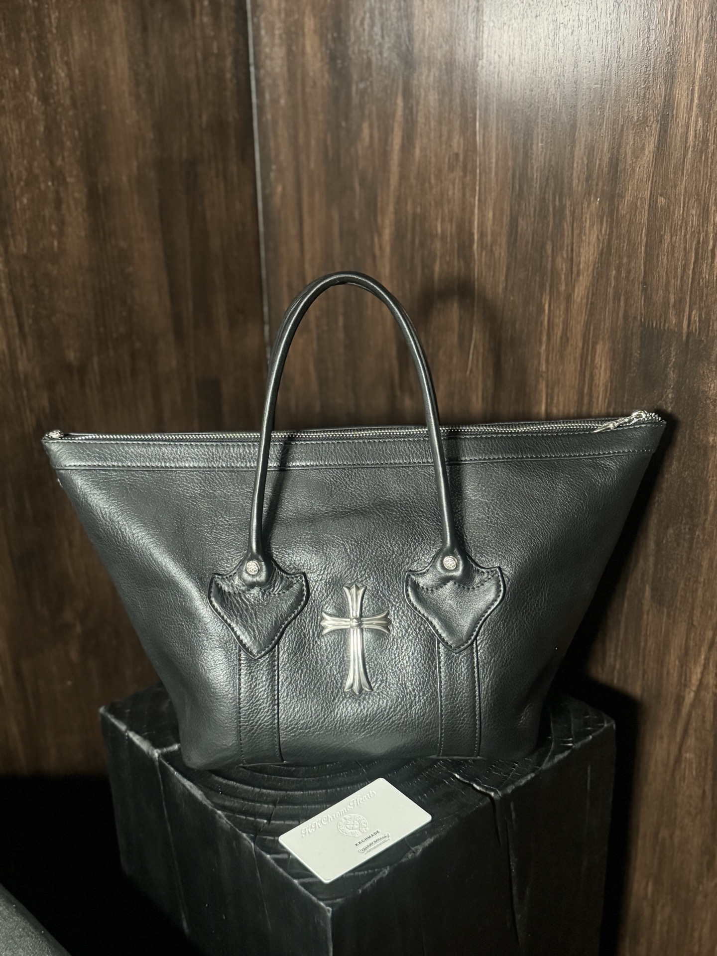 Custom-made Monica bag, cross-shaped dumpling bagOriginal South American calfskin leather/sword jacquard liningFully 925 silver hardware. Handcrafted, custom-made.