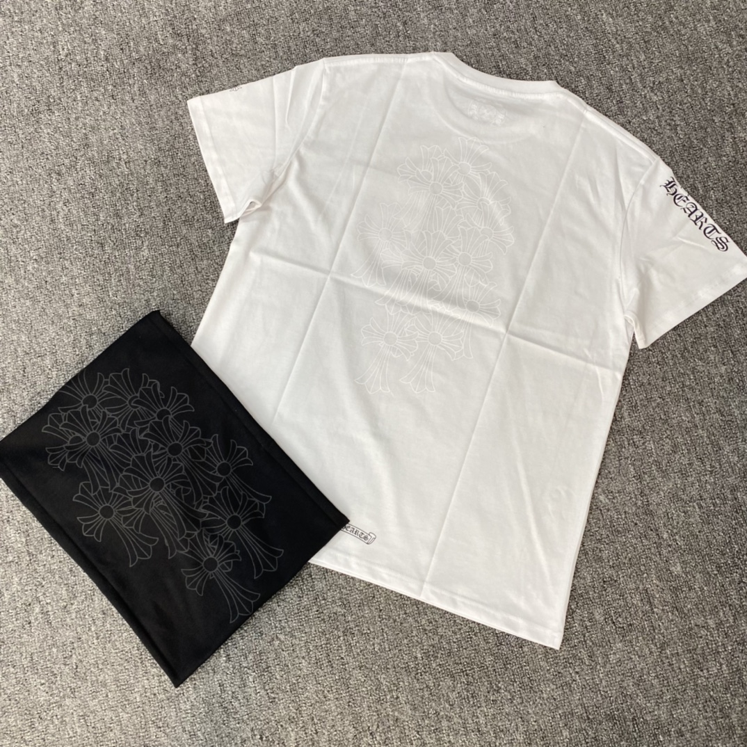 Chrome Hearts Shadow Cross Short-Sleeve DressFabric: Custom-woven and dyed 40% count 220g pure cotton, single-sided reactive dyeingBulk stock received. Thermosetting ink printing, 1:1 replica. Unisex style.Sizes: S, M, L