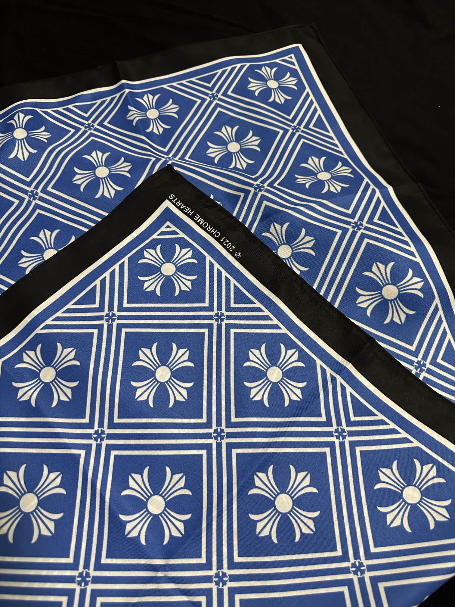 Exclusive online release of the new Chrome Hearts scarf, 6 months in the making. Every single one is of original quality. In short, everything you see is identical; the only difference is how you obtained it.