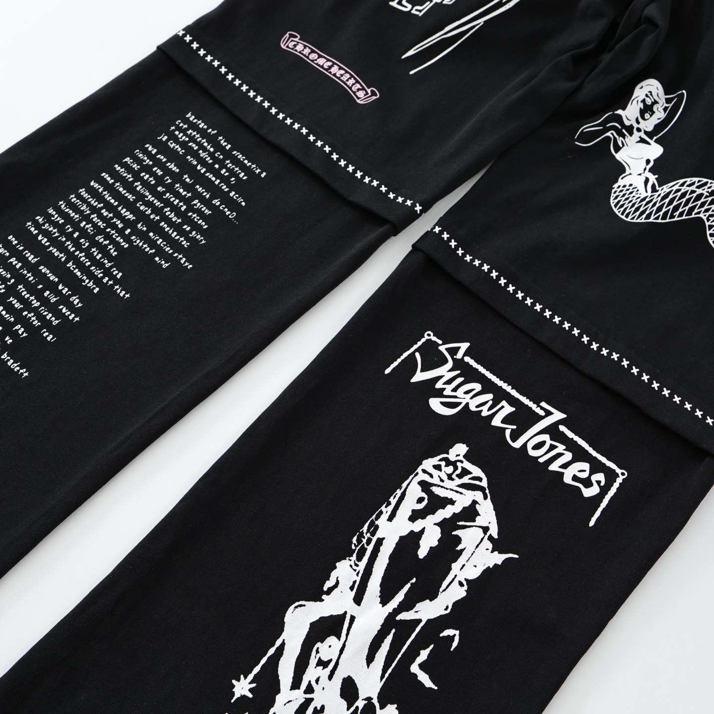 CH DeadlyDoll Comic Strip Pants, Black. All sizes available. Originally purchased from Hangzhou Guozhuan for 19,800 RMB. Made of 380g knitted cotton. Printed with imported plastisol technology. Custom metal drawstring closure. Loose fit. Unisex. Exce