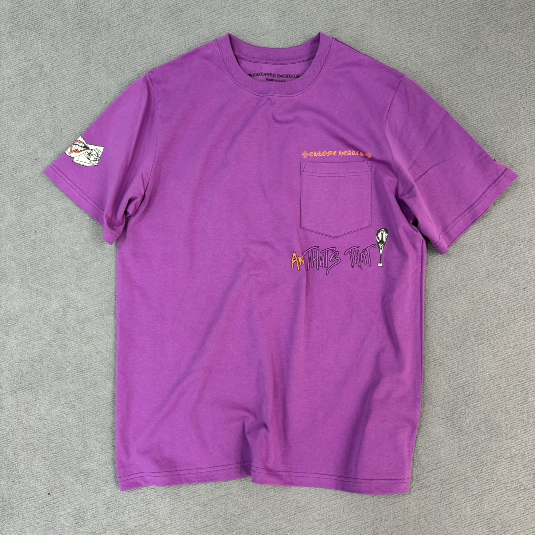 Chrome Hearts' latest purple short-sleeved T-shirt. Made from 180g pure cotton, custom-dyed fabric with imported ink 3D printing, distinguishing it from other mismatched versions on the market. In stock and ready to ship.Sizes: S, M, L, XL