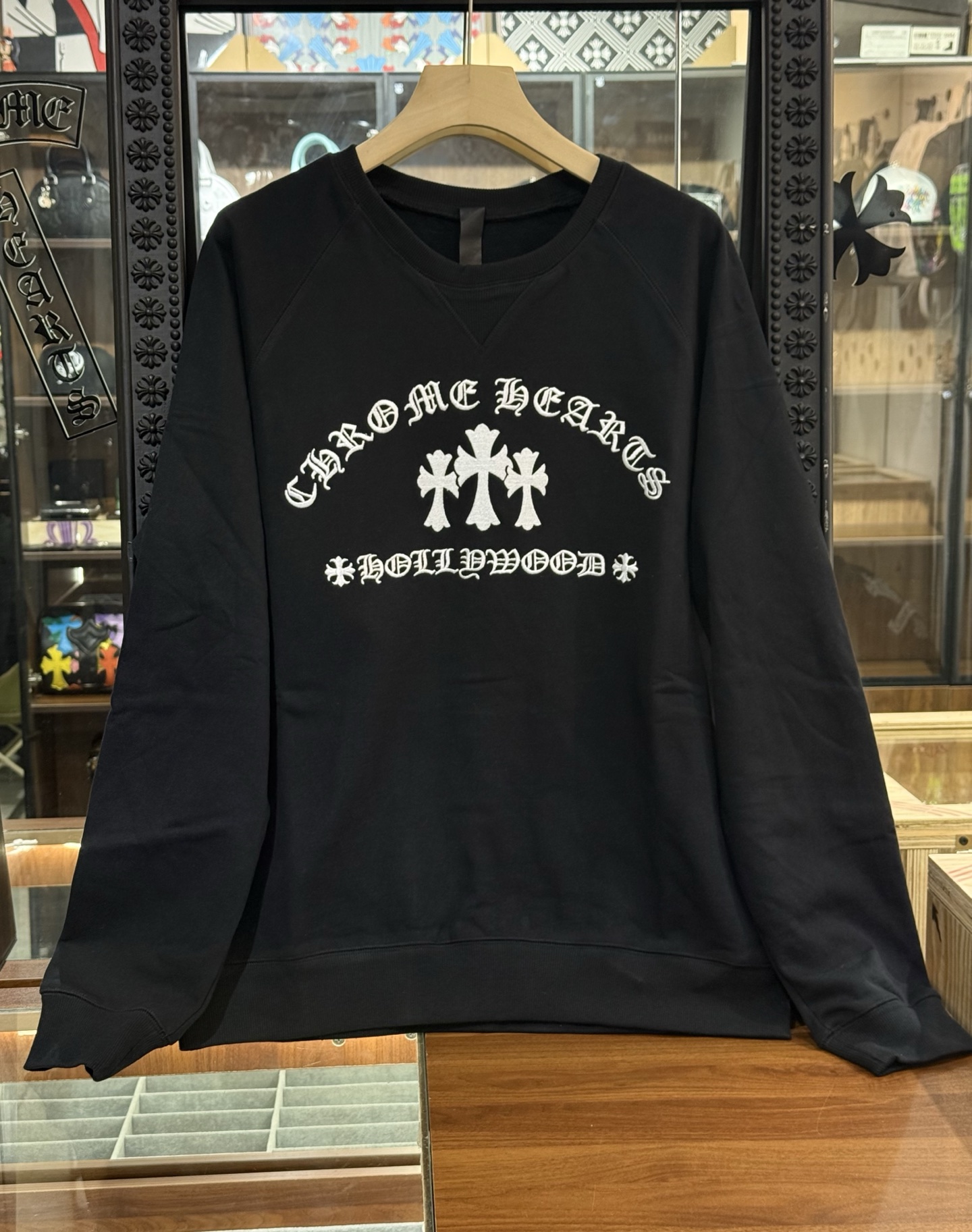 Chrome Hearts Cross Embroidered SweatshirtThe overall quality of the garment is excellent. Cross embroidery is always a top seller.Sizes: S-M-L-XL