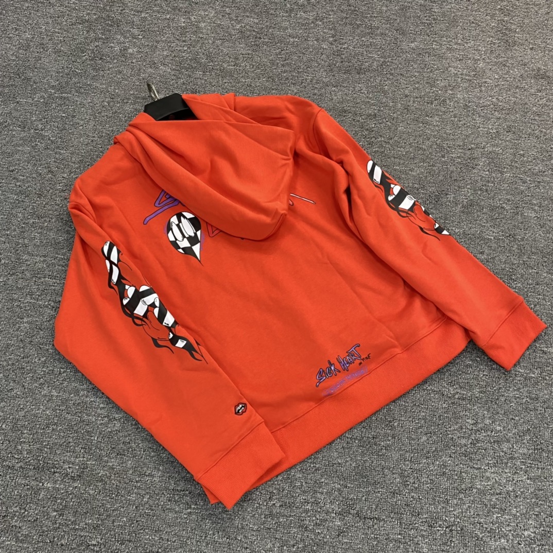 Chrome Hearts' latest Mattyboy series sweatshirt. Made with custom-dyed pure cotton orange-red fabric, featuring imported ink printing for a three-dimensional effect. The complex coloring process results in high costs. Custom-made to order, perfect d