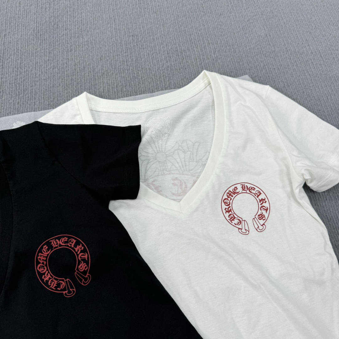 Chrome Hearts Popular V-Neck Women's Horseshoe Cross Short-Sleeve T-ShirtMade from custom-dyed pure cotton, soft and delicate, with matching neckline sizesSizes: S, M, L