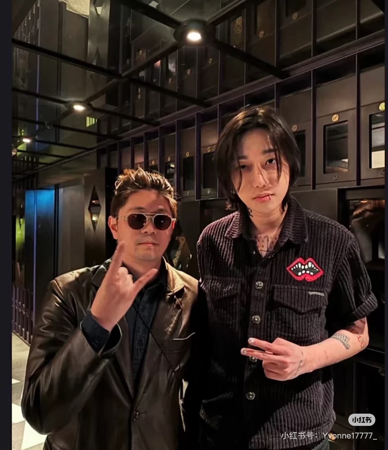 Chrome Hearts Exclusive Mattyboy Red Lips Corduroy ShirtHardware is original molded and silver-plated. Lining is identical to the authentic product.Sizes S-XL