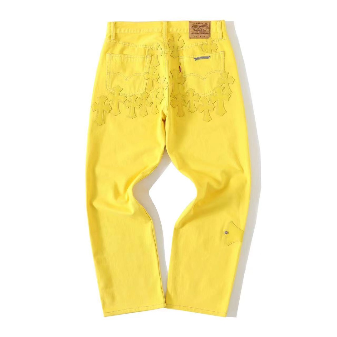 New York exclusive yellow denim, sold out instantly upon release, demand far exceeds supply. The fabric is the same as the original 501 line, using imported materials and special dyeing to prevent color fading. It's incredibly soft to the touch! The