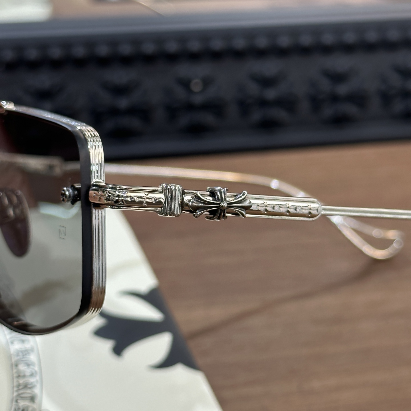 CH Sunglasses LOVEROD Aviator Style SunglassesSize: 60cm x 13-143cm