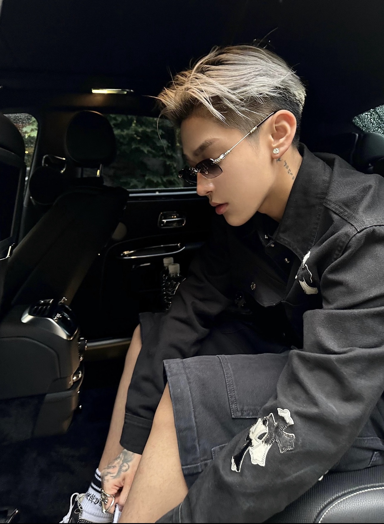 CH Sunglasses Model: Pills III Color: Black/Silver Size: 55-20-144