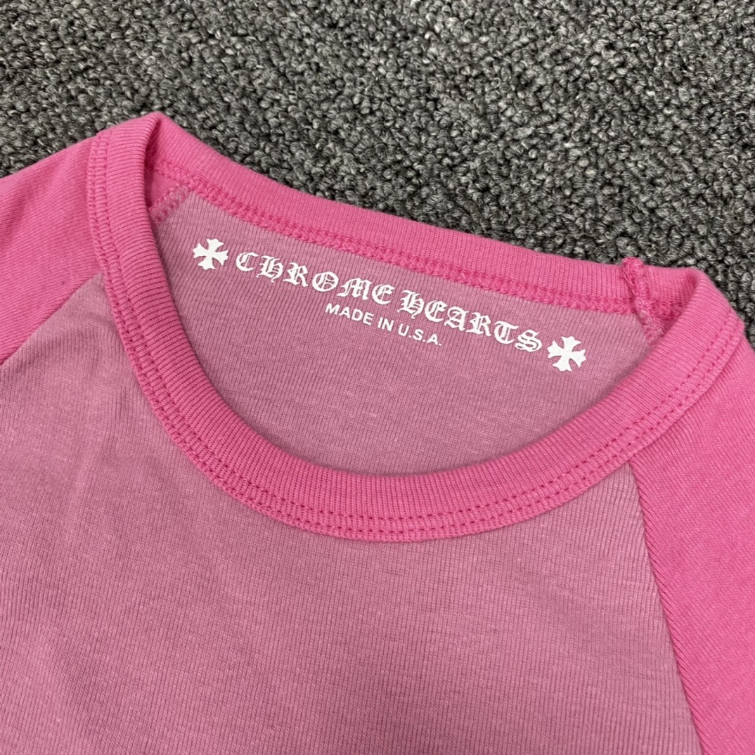 Short sleeve details