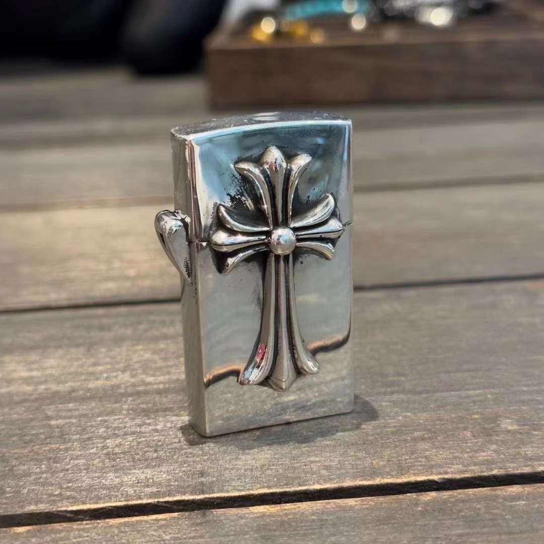 𝐂𝐡𝐫𝐨𝐦𝐞 𝐡𝐞𝐚𝐫𝐭𝐬 teardrop cross lighter