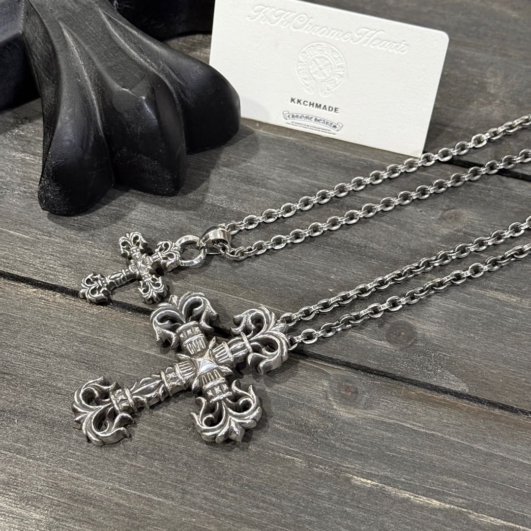 Customer order: Large & Medium Flame Cross + PP Letter Chain