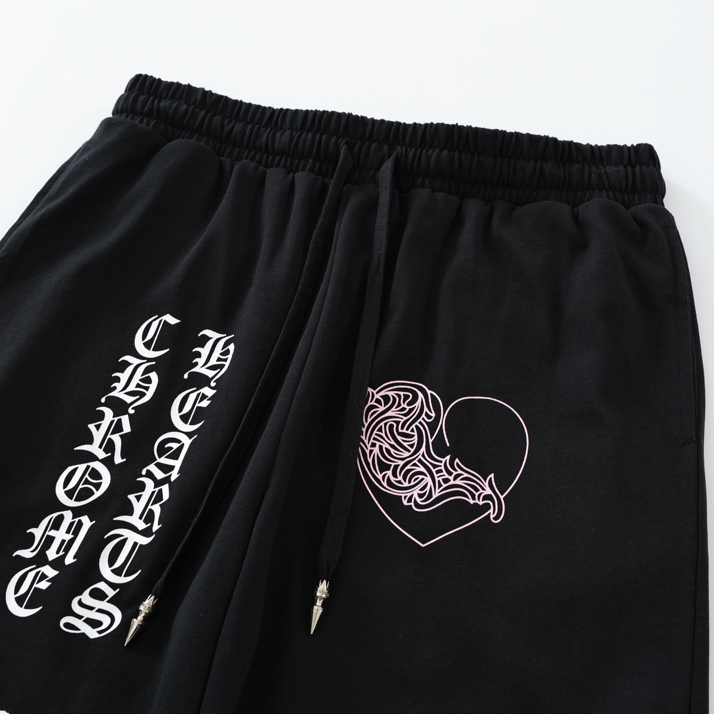 CH DeadlyDoll Comic Strip Pants, Black. All sizes available. Originally purchased from Hangzhou Guozhuan for 19,800 RMB. Made of 380g knitted cotton. Printed with imported plastisol technology. Custom metal drawstring closure. Loose fit. Unisex. Exce