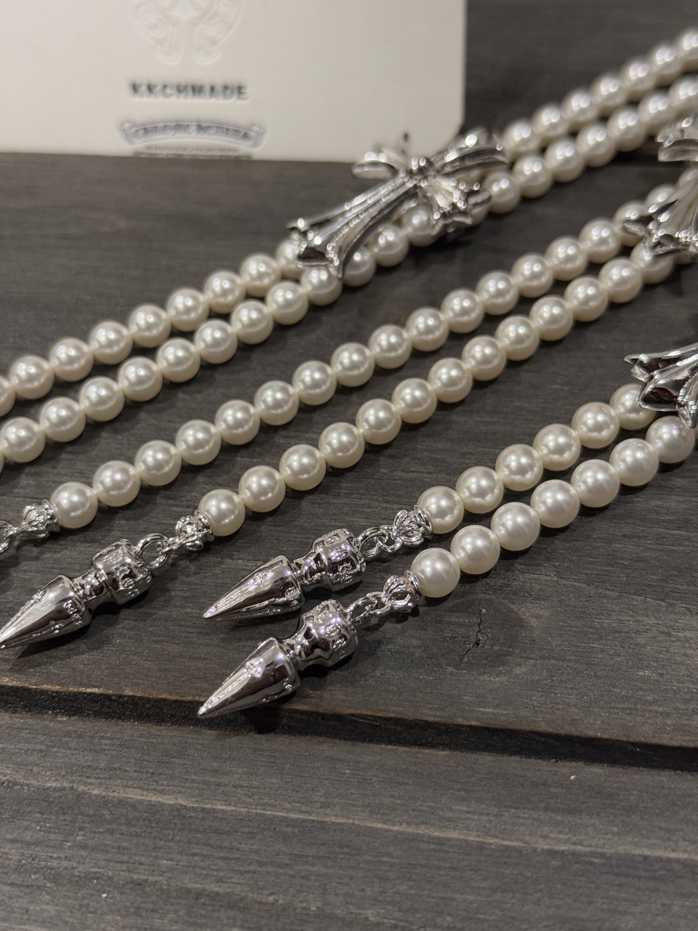 Miki x CH Collaboration 🔝Pearl Sweater Necklace - Limited Stock Available