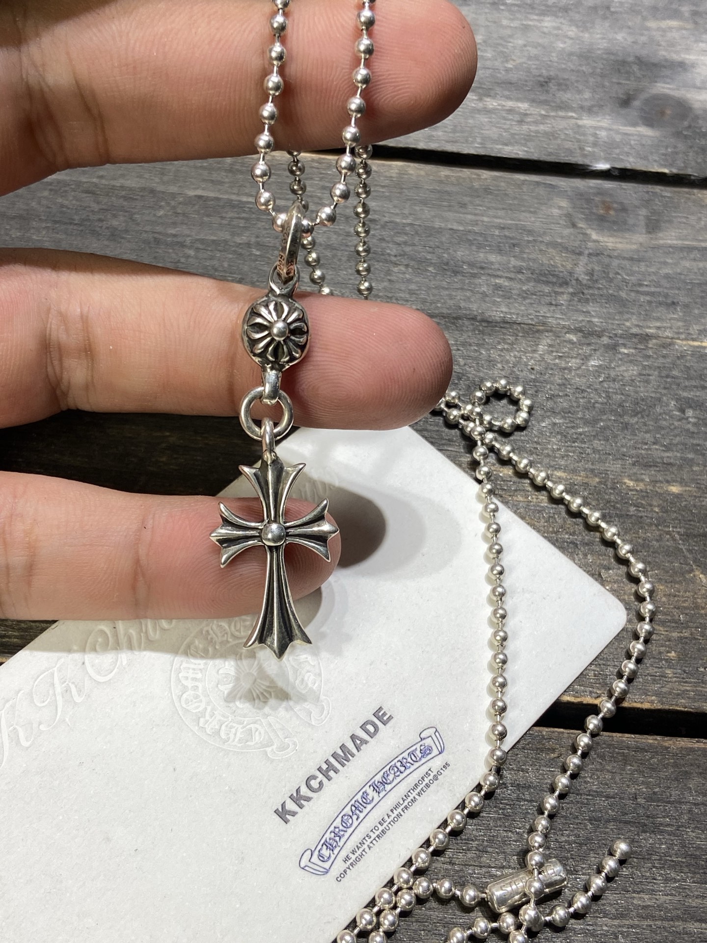 Single ball cross chain, in stock and ready to ship immediately.