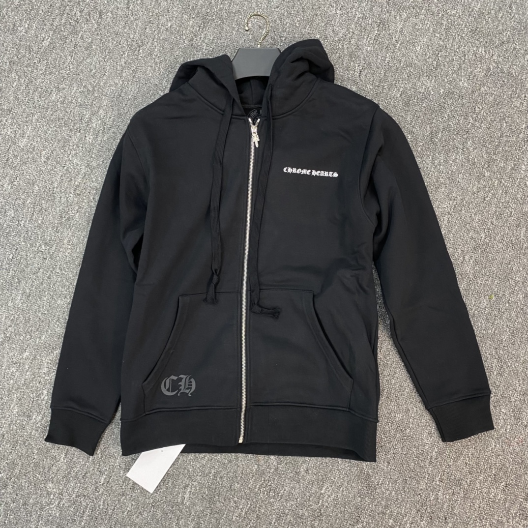 Chrome Hearts Classic Cross Sanskrit Zip-Up SweatshirtMade of 42-count 380g pure cotton, featuring a custom antique silver zipper pull and imported ink printing for a 3D effect. Perfectly customized for your needs!Sizes: M L XL XXL