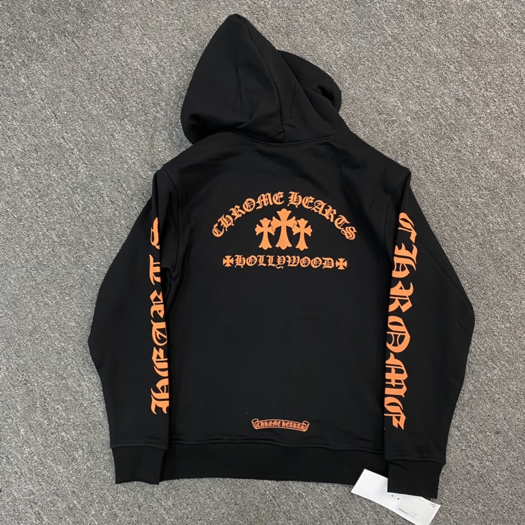 Chrome Hearts' latest orange three-cross Sanskrit pullover sweatshirt. Made of 42-count 380g pure cotton, with imported ink printing for a three-dimensional effect. Custom-made to order, perfect fit!Sizes: M L XL XXL