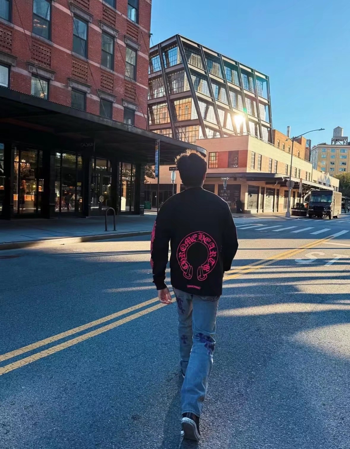 Chrome Hearts Pink Double-Sleeve Cross Vine Back Horseshoe T-Shirt, Black Long-SleeveSize: S M L XL