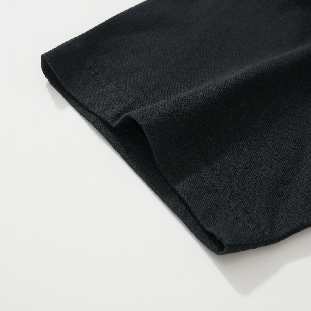 CH Hong Kong Exclusive Gold Glitter Short-Sleeve T-ShirtOriginal Design, Top-Tier Details, 1:1 Custom-Made to Y Version, Unisex, Sizes S-XL